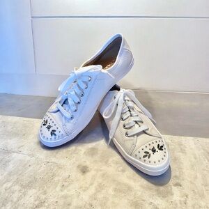 Coach Elle Cream Leather Lace-Up Sneakers Studded/Women’s Size 10B.